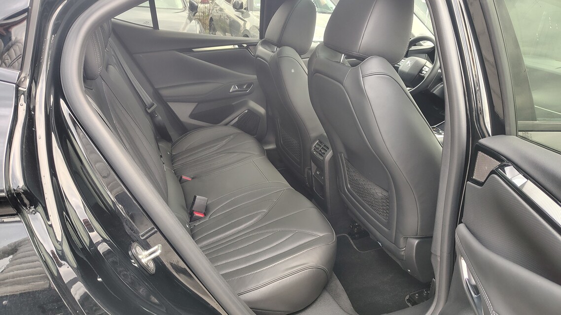 DS Automobiles DS 4