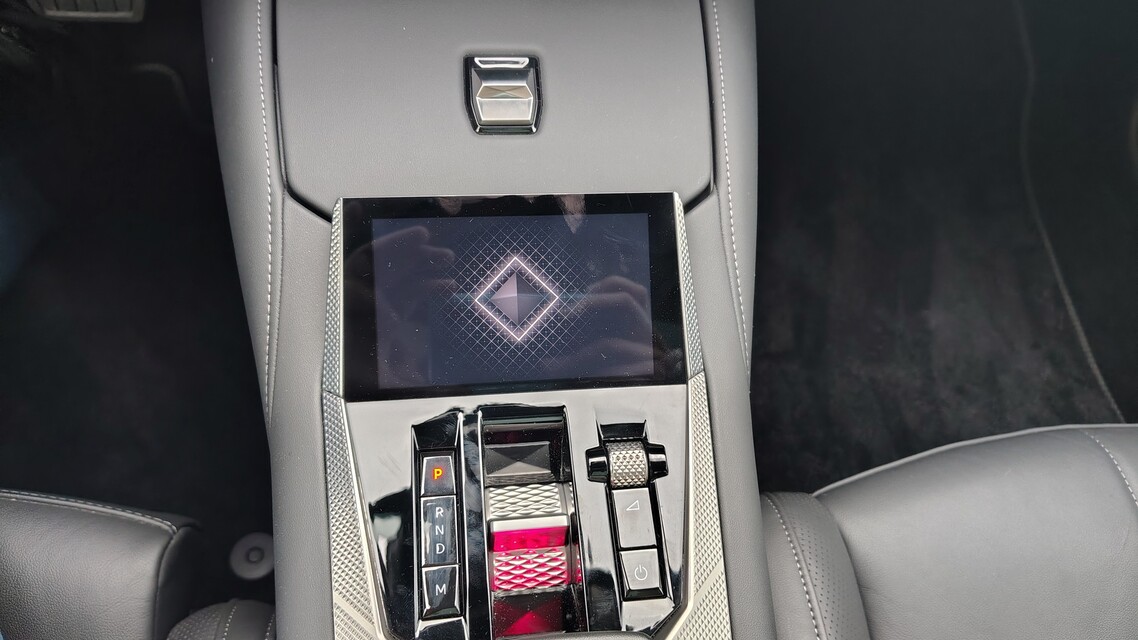 DS Automobiles DS 4
