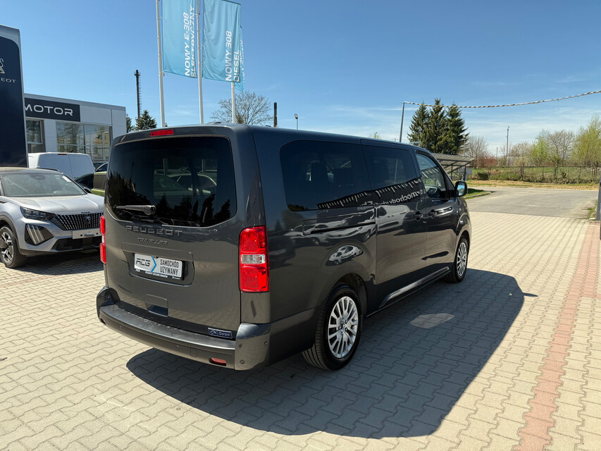 Peugeot Traveller