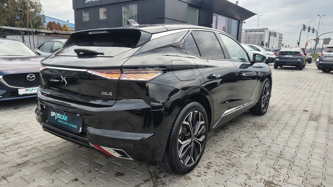 DS Automobiles DS 4