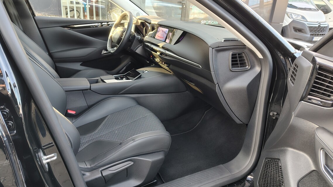 DS Automobiles DS 4