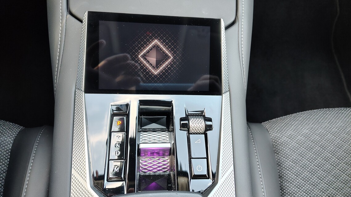DS Automobiles DS 4