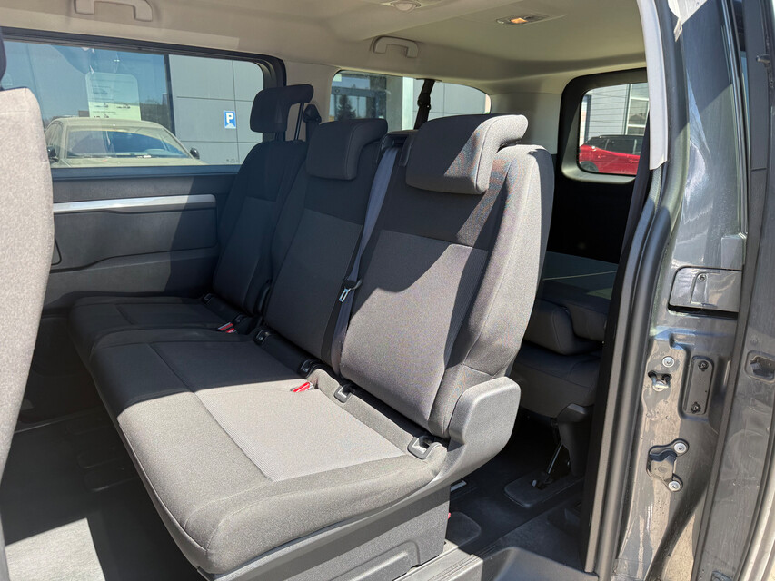 Peugeot Traveller
