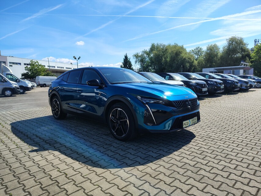 Peugeot 408