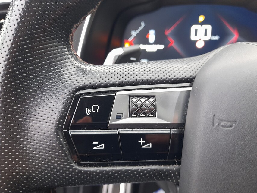 DS Automobiles DS 7 Crossback