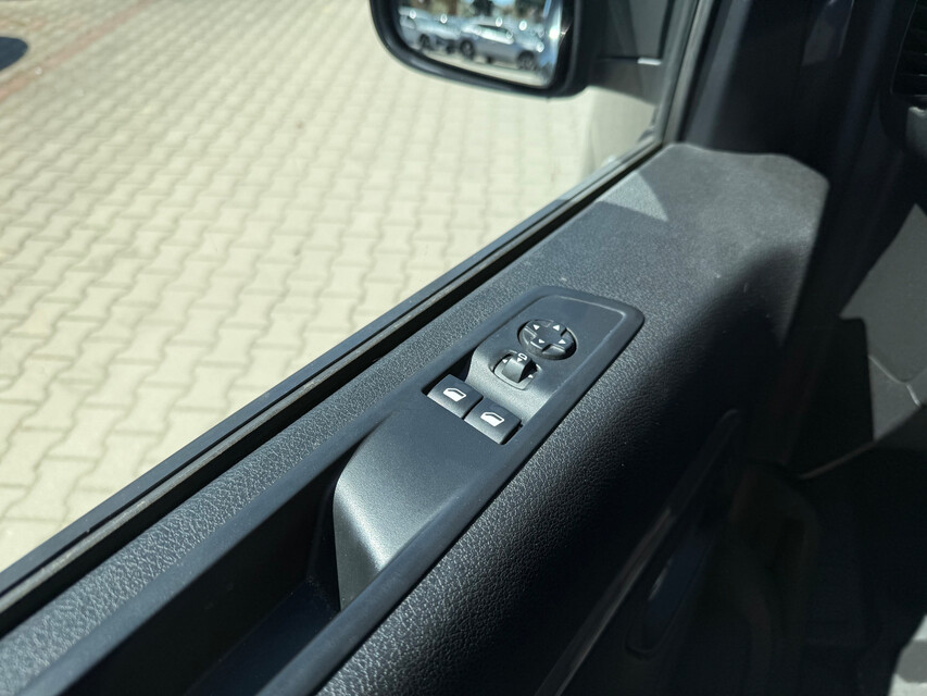 Peugeot Traveller