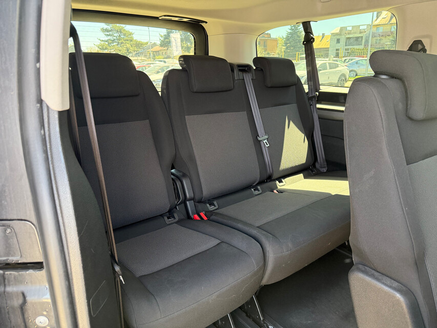 Peugeot Traveller
