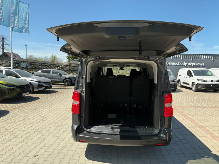 Peugeot Traveller